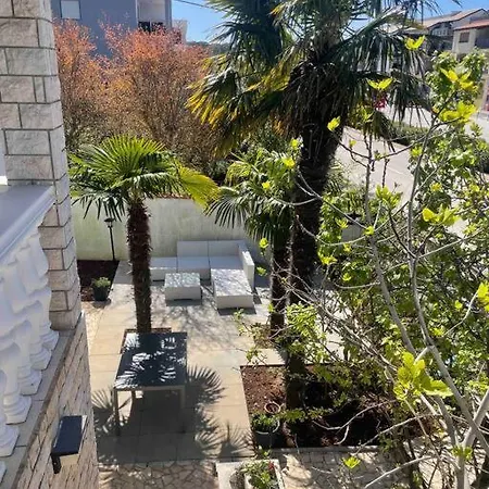 Enna 2 Perfect Location Apartment *